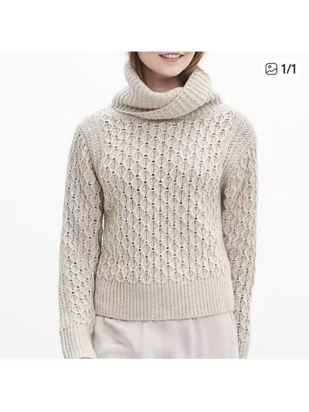 Banana Republic.Alpaca Wool Blend Cowl Neck Sweater. Small. S137